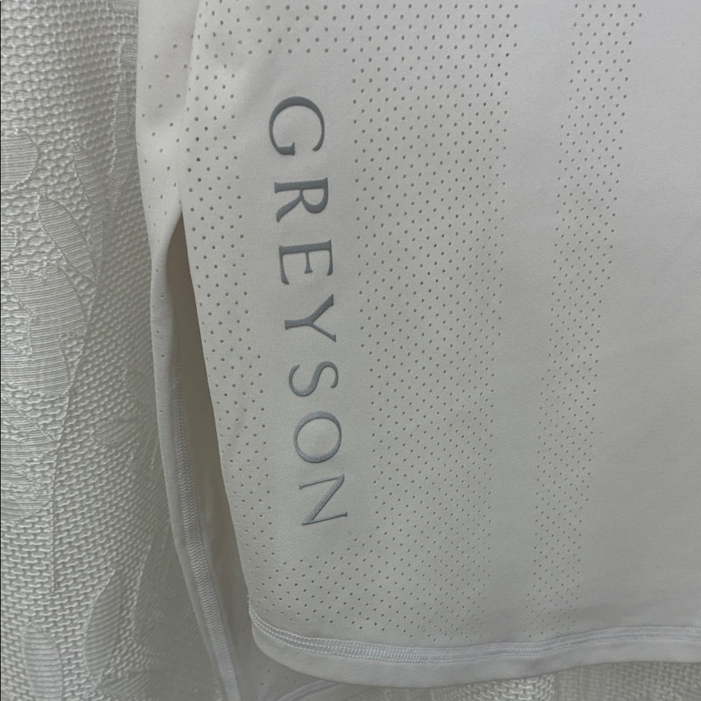 Greyson - Picture 5 of 8